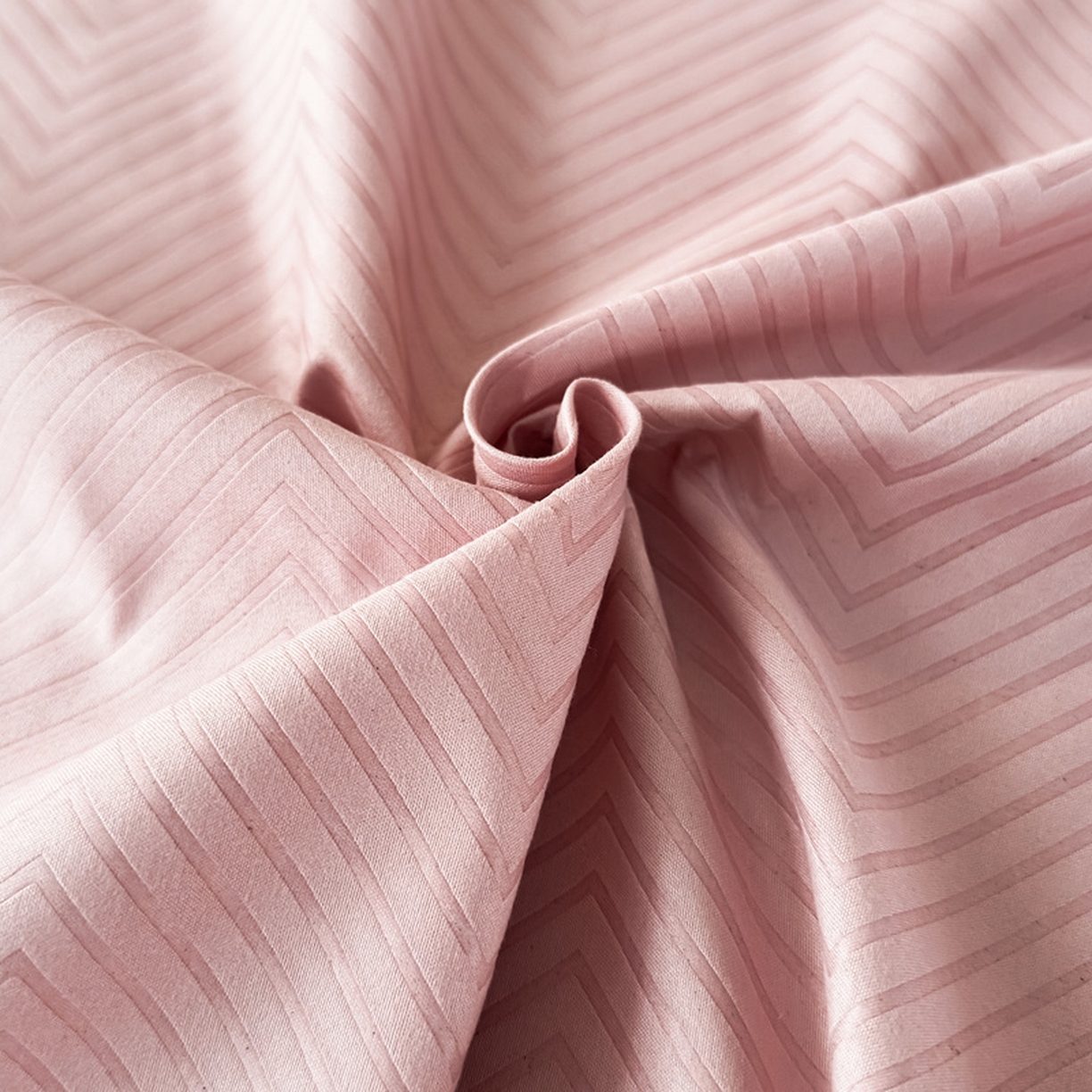 91家纺网 家纺一手货源 找家纺 露梦家纺 2025外贸内销跨境电商亚马逊速卖通磨毛单床笠三件套欧美尺寸多多跨境平台TEMU SHEIN笠高30 波纹-深粉