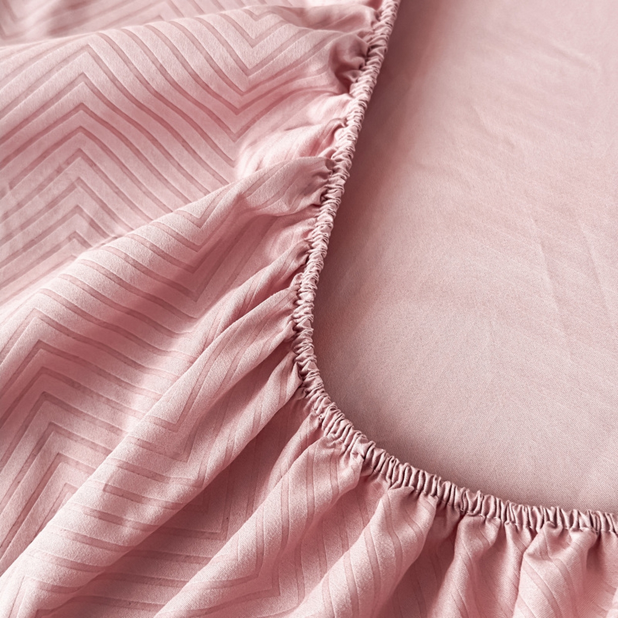 91家纺网 家纺一手货源 找家纺 露梦家纺 2025外贸内销跨境电商亚马逊速卖通磨毛单床笠三件套欧美尺寸多多跨境平台TEMU SHEIN笠高30 波纹-深粉