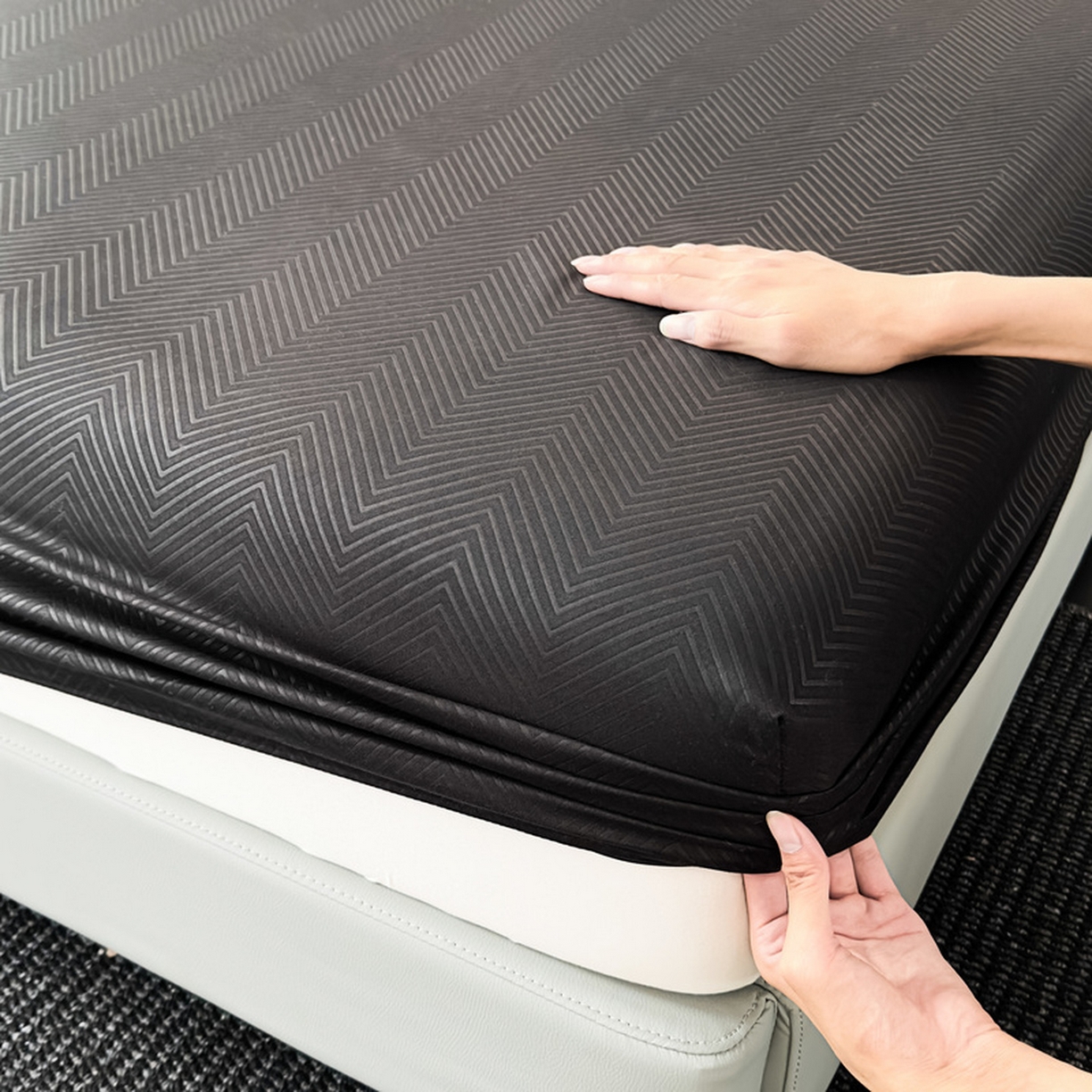 91家纺网 家纺一手货源 找家纺 露梦家纺 2025外贸内销跨境电商亚马逊速卖通磨毛单床笠三件套欧美尺寸多多跨境平台TEMU SHEIN笠高30 波纹-黑色