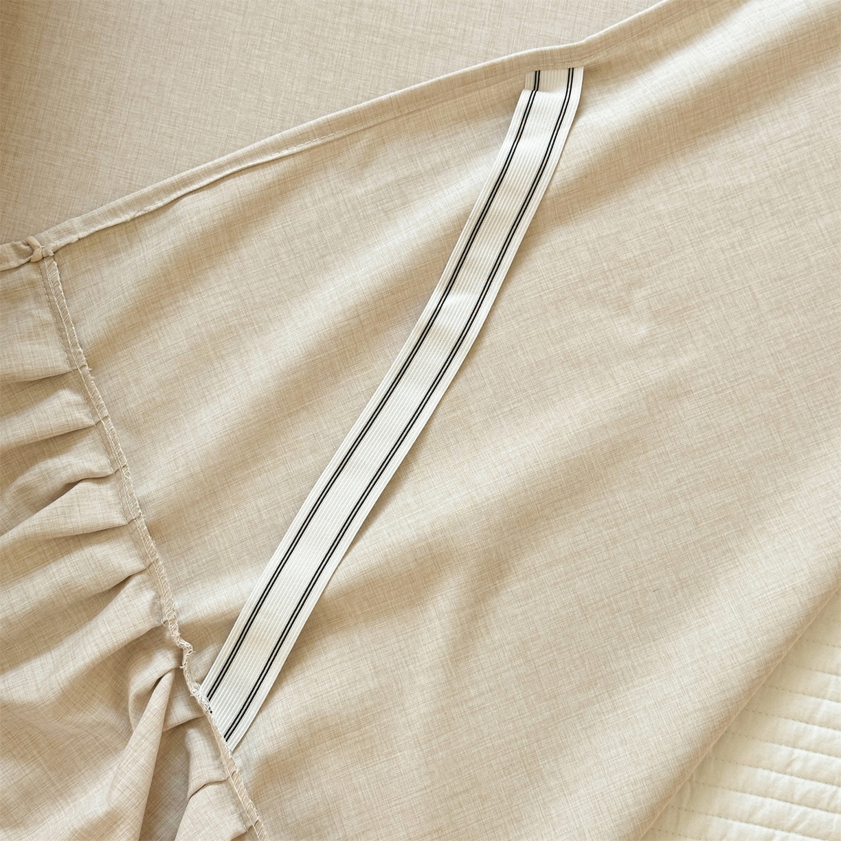 91家纺网 家纺一手货源 找家纺 忘忧草 2025新款纯色色织芙蓉棉床裙四件套-维密系列 维密-香槟米