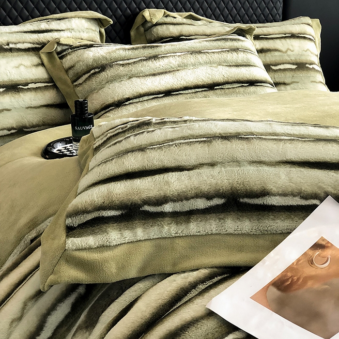 91家纺网 家纺一手货源 找家纺 懒猫家纺 2025新款兔毛绒拼角四件套-赫拉 赫拉-莺茶绿