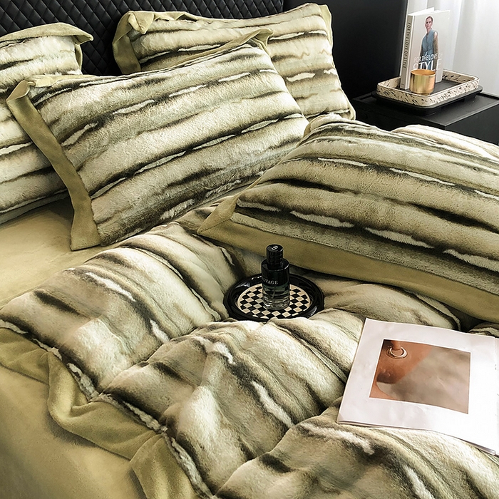 91家纺网 家纺一手货源 找家纺 懒猫家纺 2025新款兔毛绒拼角四件套-赫拉 赫拉-莺茶绿