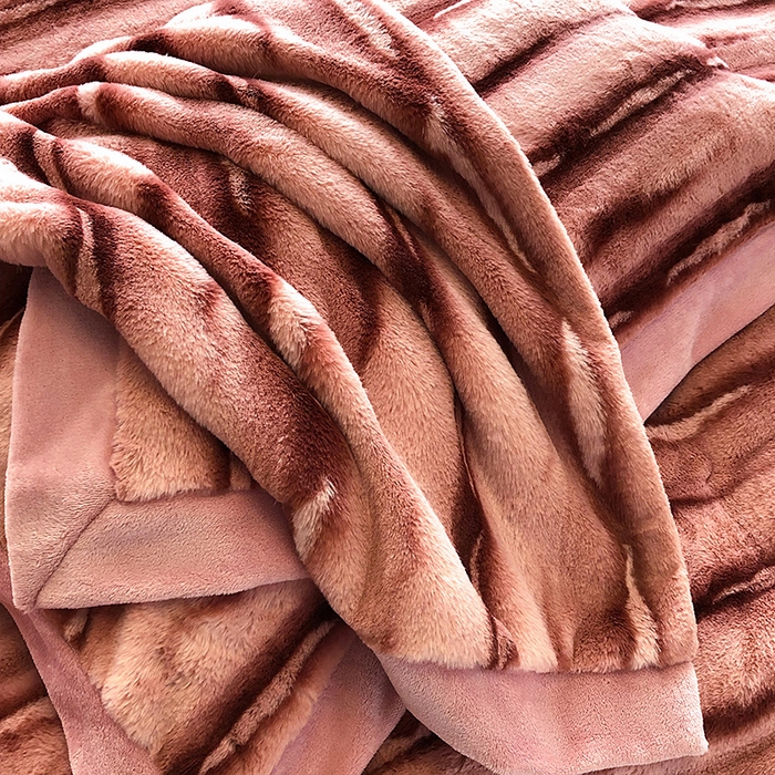 91家纺网 家纺一手货源 找家纺 懒猫家纺 2025新款兔毛绒拼角四件套-赫拉 赫拉-秋香红