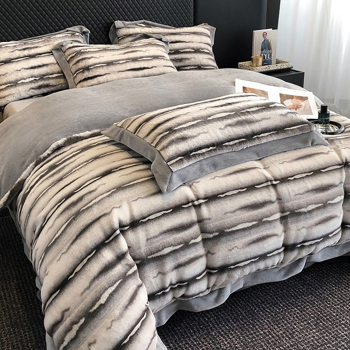 91家纺网 家纺一手货源 找家纺 懒猫家纺 2025新款兔毛绒拼角四件套-赫拉 赫拉-梧桐灰