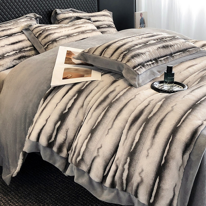 91家纺网 家纺一手货源 找家纺 懒猫家纺 2025新款兔毛绒拼角四件套-赫拉 赫拉-梧桐灰