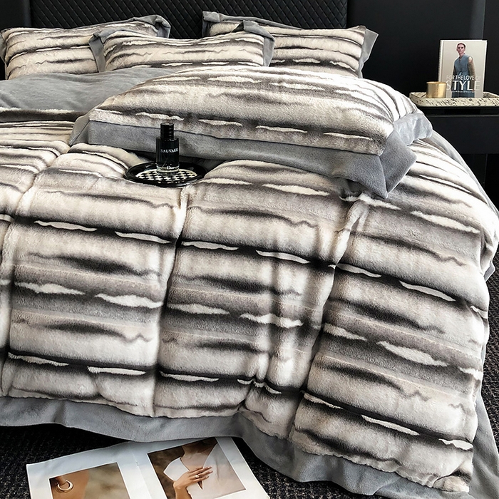 91家纺网 家纺一手货源 找家纺 懒猫家纺 2025新款兔毛绒拼角四件套-赫拉 赫拉-梧桐灰