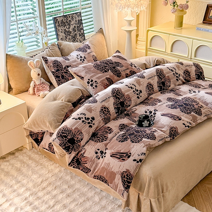 91家纺网 家纺一手货源 找家纺 （总）九诺家纺 2025秋冬新款牛奶绒床单四件套【圆角吊边花边床单】