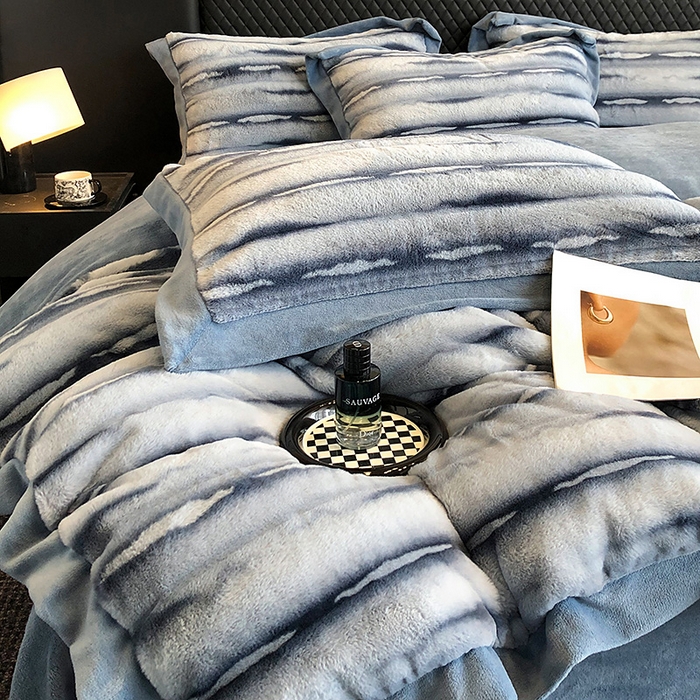 91家纺网 家纺一手货源 找家纺 懒猫家纺 2025新款兔毛绒拼角四件套-赫拉 赫拉-钻石蓝