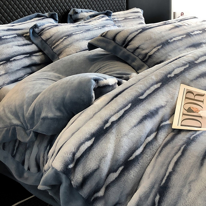 91家纺网 家纺一手货源 找家纺 懒猫家纺 2025新款兔毛绒拼角四件套-赫拉 赫拉-钻石蓝