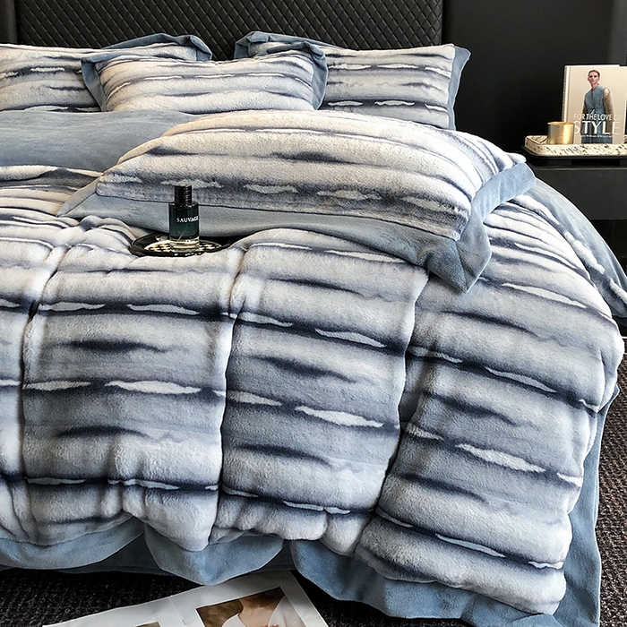 91家纺网 家纺一手货源 找家纺 懒猫家纺 2025新款兔毛绒拼角四件套-赫拉 赫拉-钻石蓝