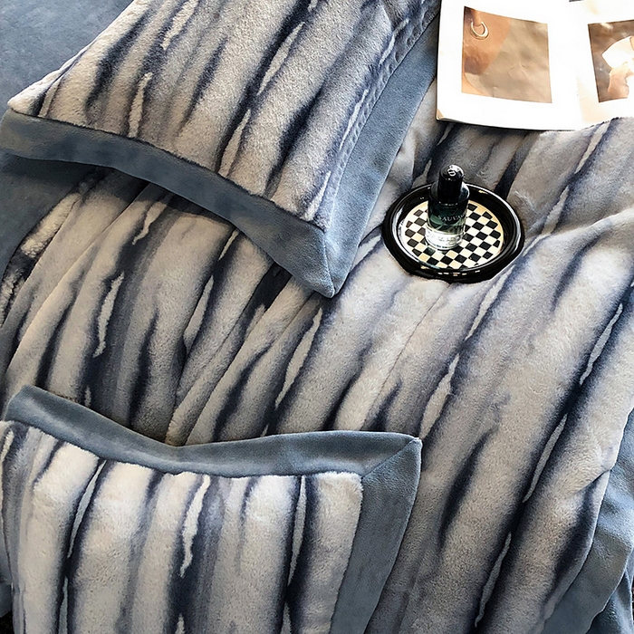 91家纺网 家纺一手货源 找家纺 懒猫家纺 2025新款兔毛绒拼角四件套-赫拉 赫拉-钻石蓝