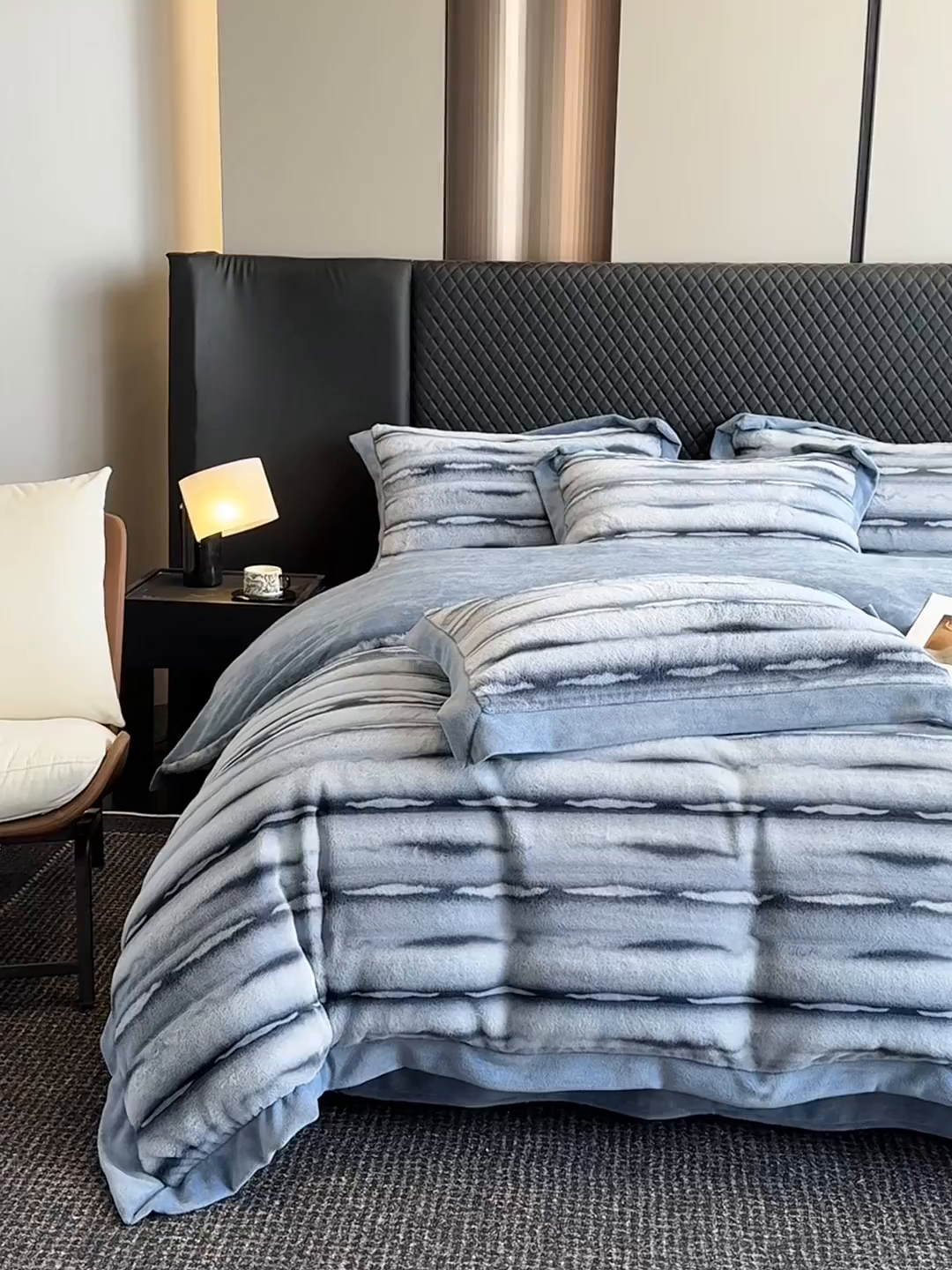 91家纺网 家纺一手货源 找家纺 懒猫家纺 2025新款兔毛绒拼角四件套-赫拉 赫拉-钻石蓝