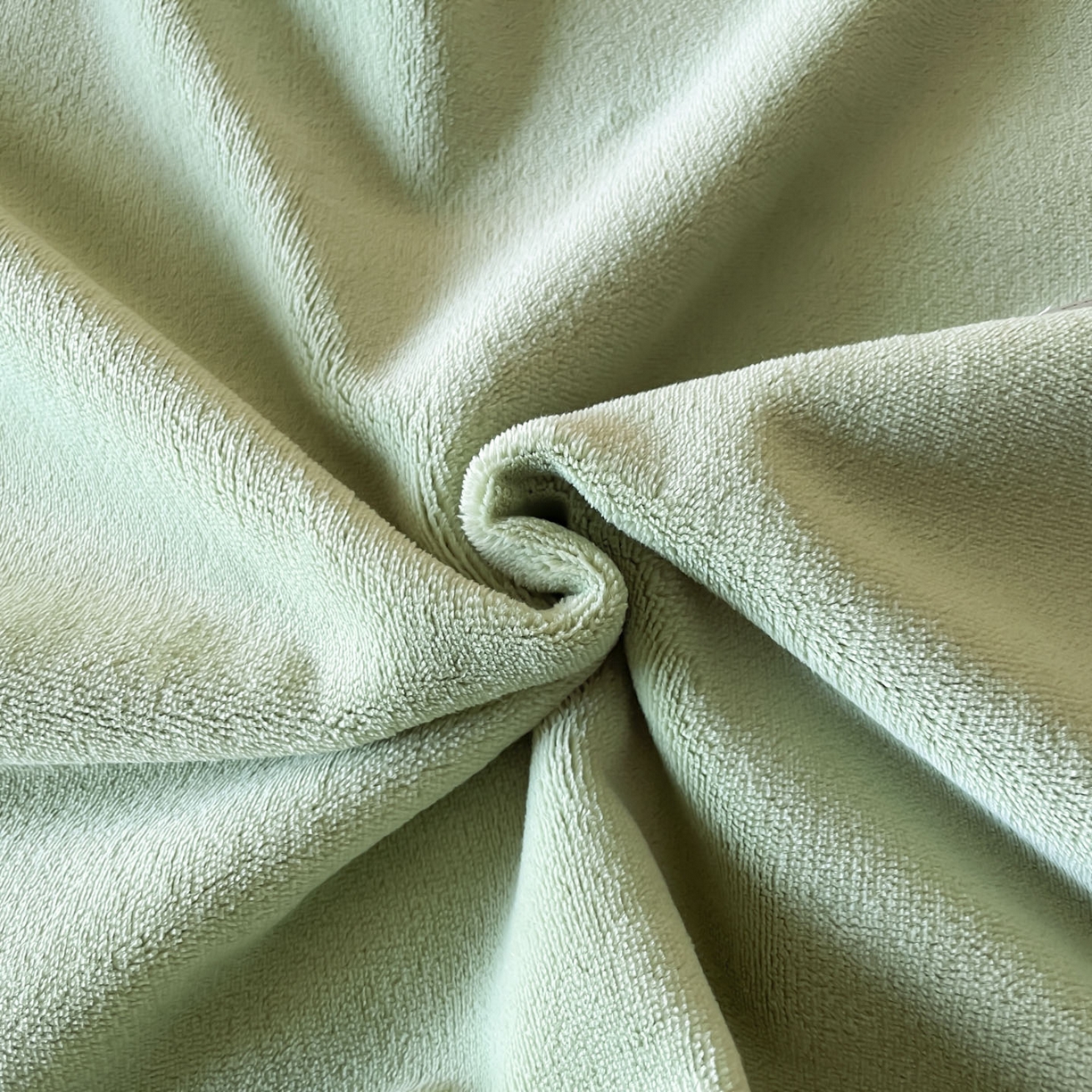 91家纺网 家纺一手货源 找家纺 ab家纺 2025新款纯色高克重牛奶绒双拼单被套 橄榄绿柠檬黄