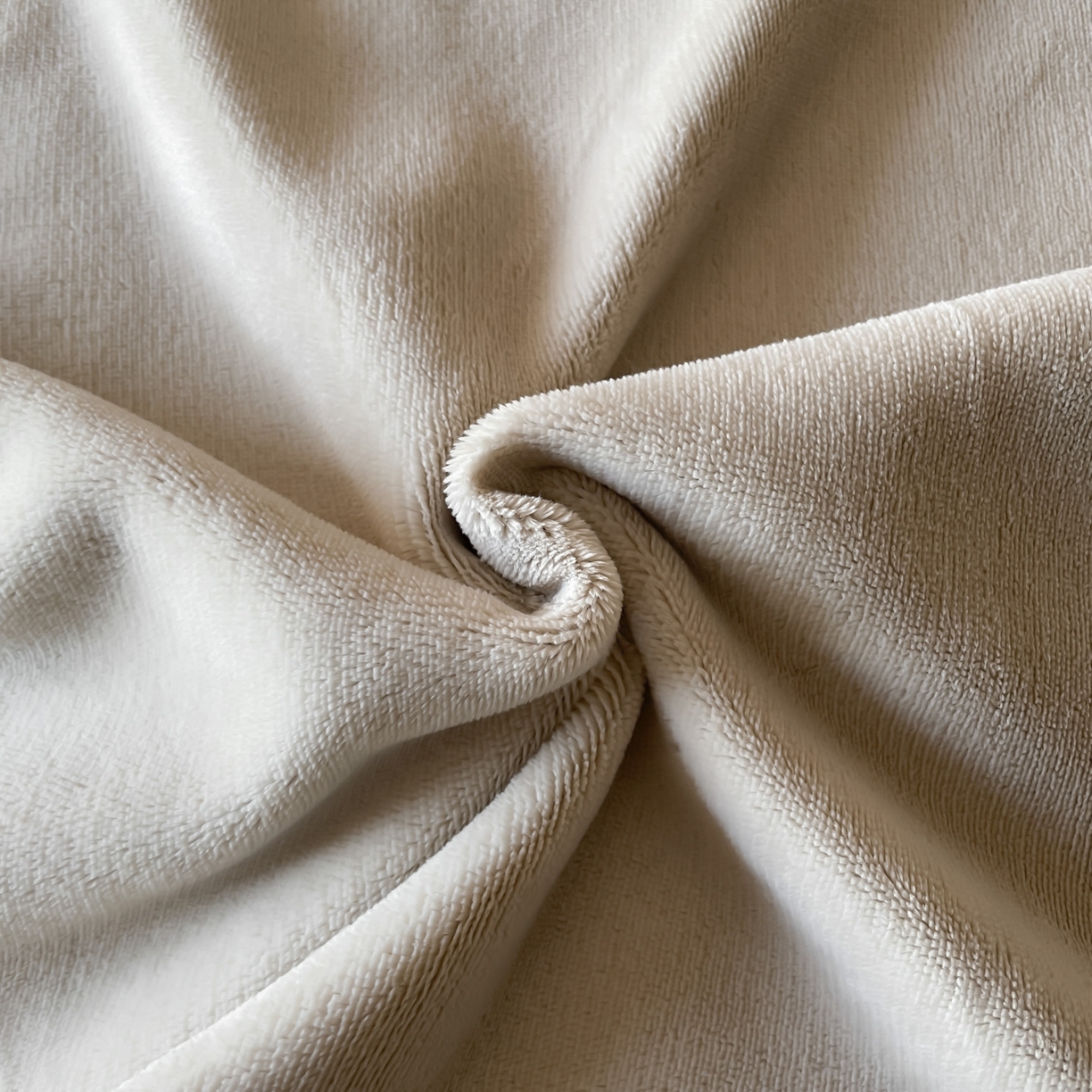 91家纺网 家纺一手货源 找家纺 ab家纺 2025新款纯色高克重牛奶绒双拼单被套 米咖