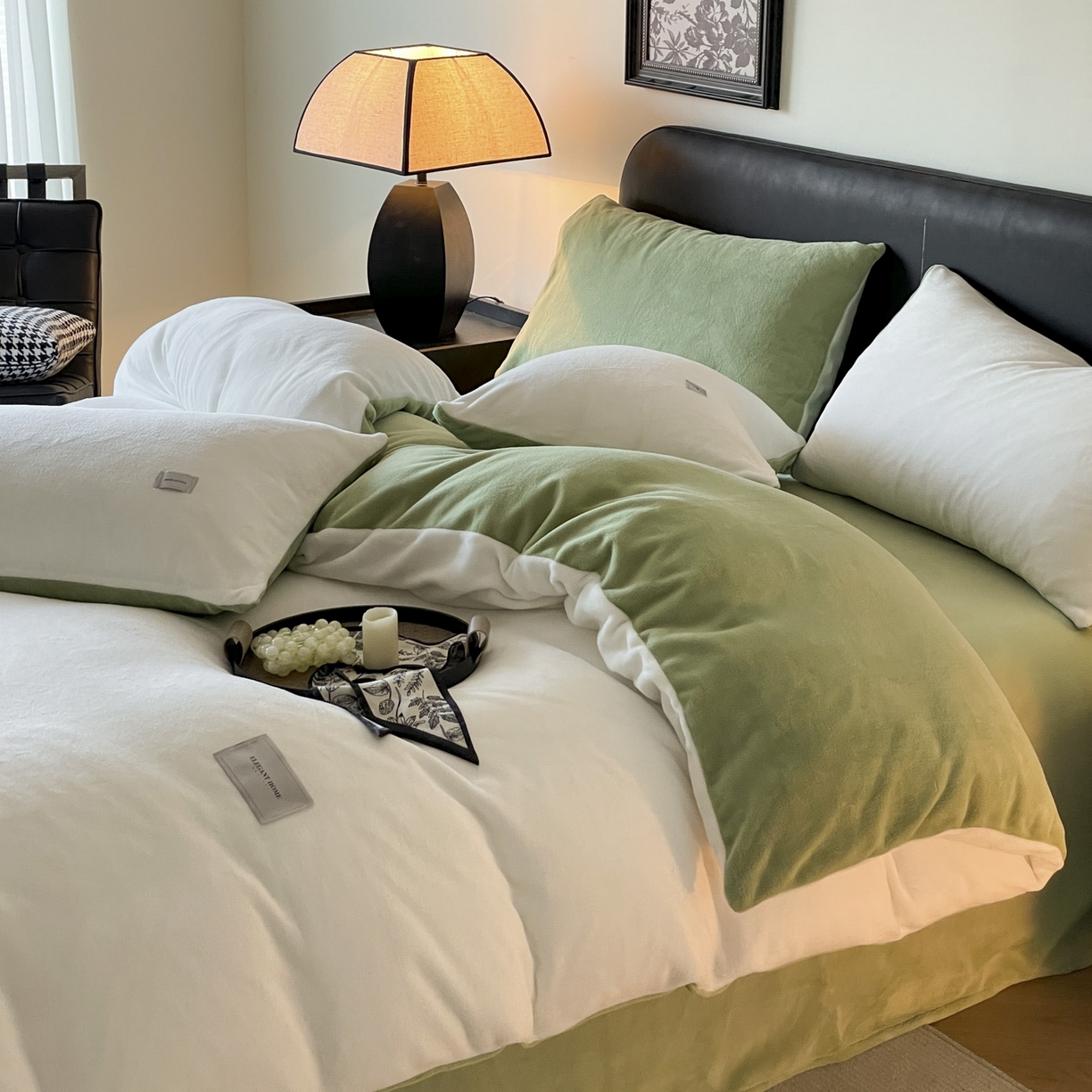 91家纺网 家纺一手货源 找家纺 ab家纺 2025新款纯色高克重牛奶绒双拼单被套 米月白橄榄绿