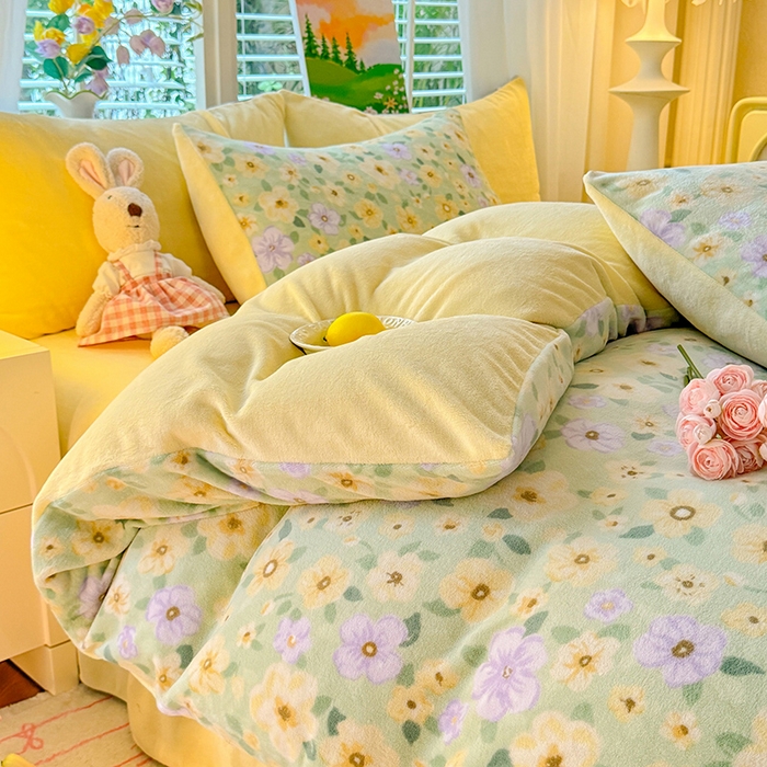 91家纺网 家纺一手货源 找家纺 九诺家纺 2025秋冬新款牛奶绒床单四件套【圆角吊边花边床单】 暖阳之春