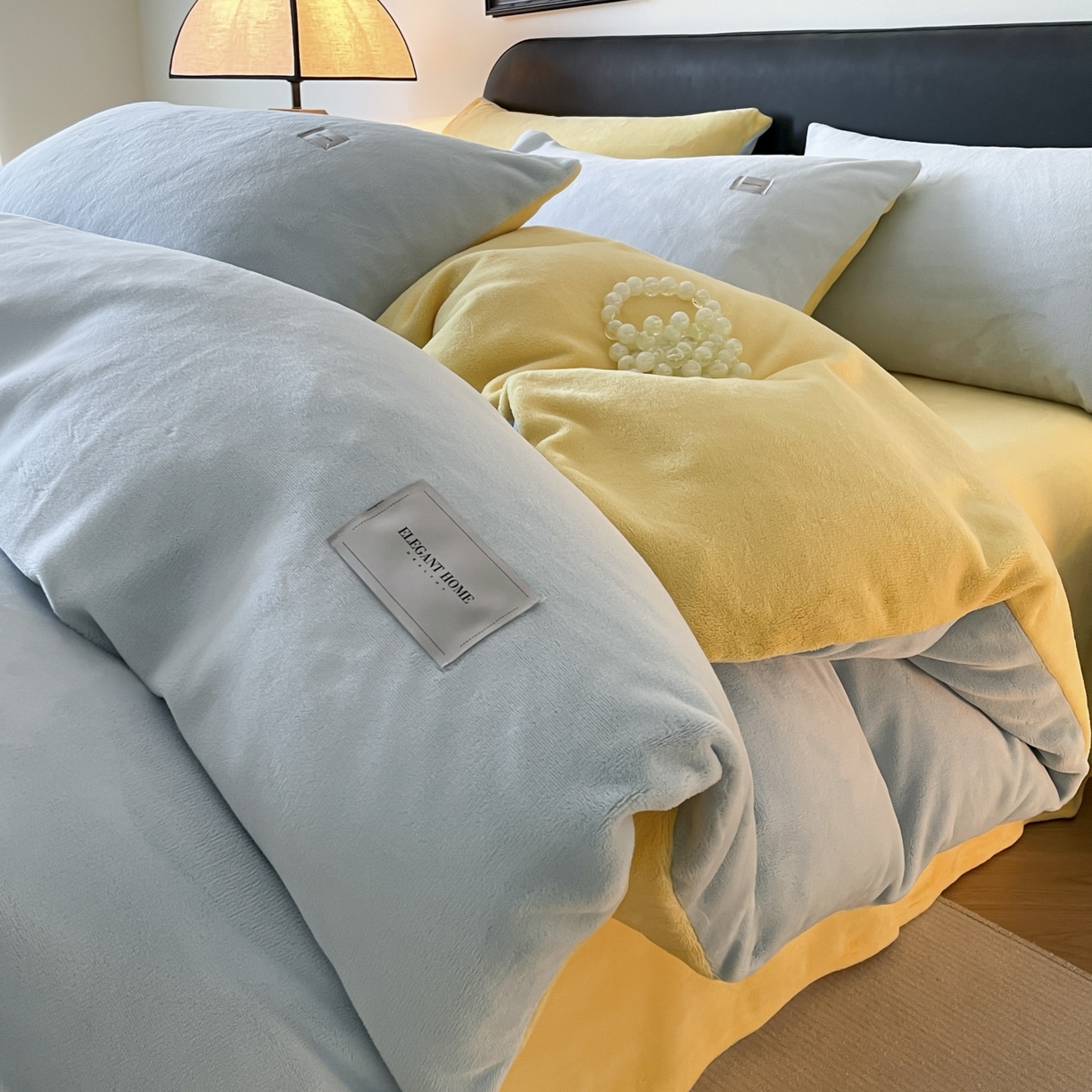 91家纺网 家纺一手货源 找家纺 ab家纺 2025新款纯色高克重牛奶绒双拼单被套 天空蓝柠檬黄