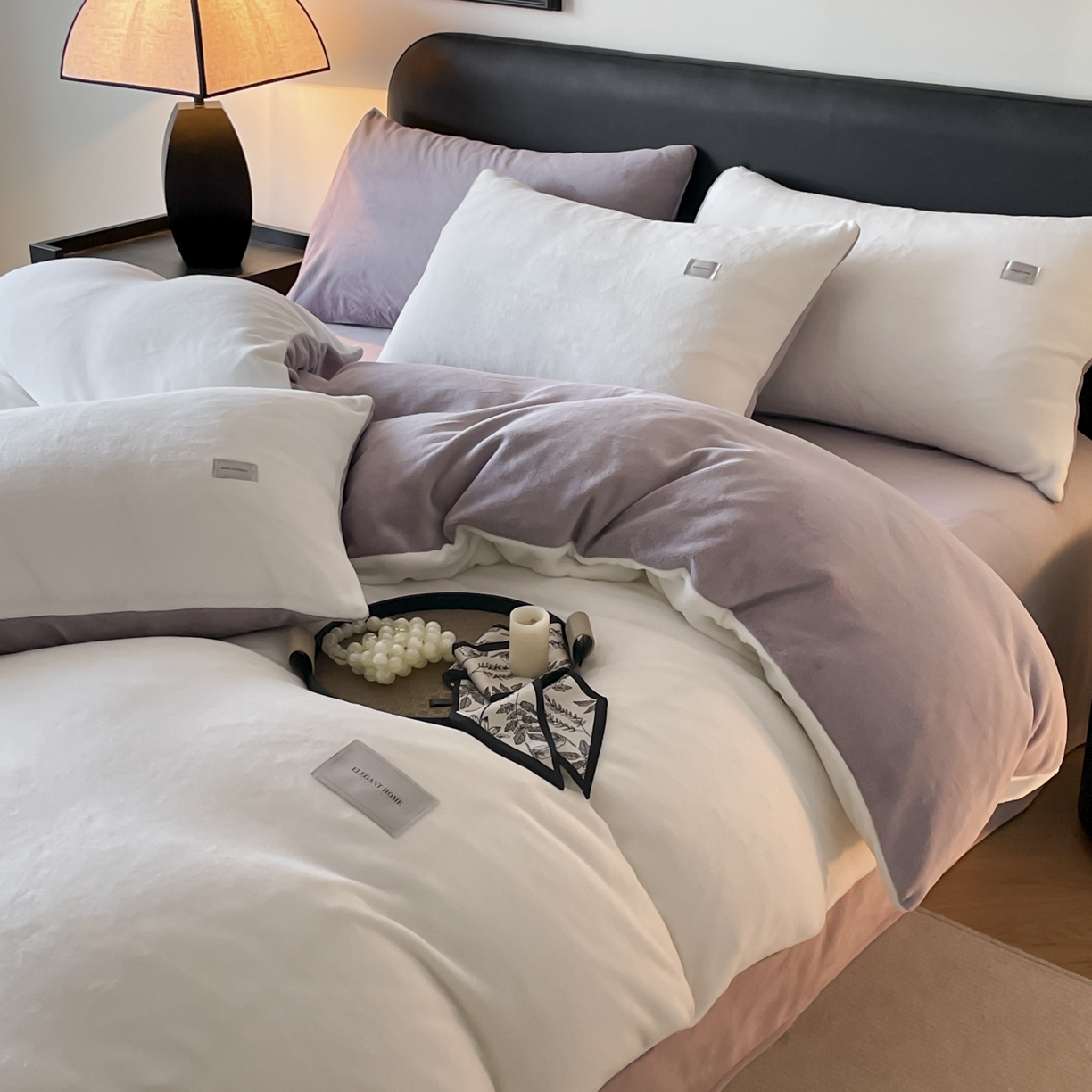 91家纺网 家纺一手货源 找家纺 ab家纺 2025新款纯色高克重牛奶绒双拼单被套 米月白香芋紫