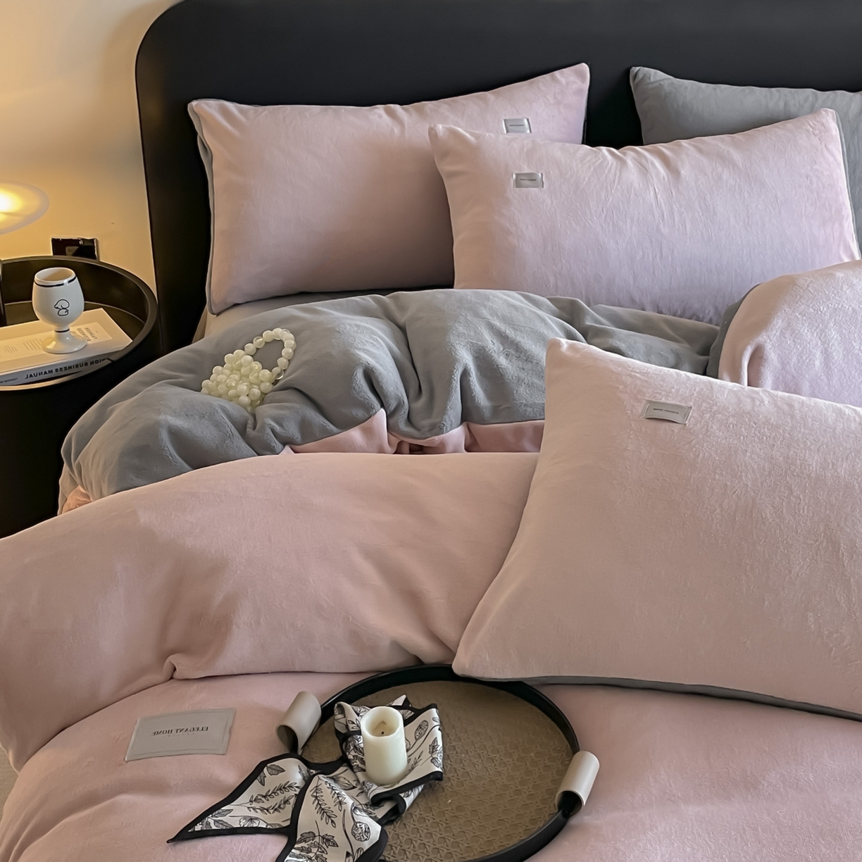 91家纺网 家纺一手货源 找家纺 ab家纺 2025新款纯色高克重牛奶绒双拼单被套 豆沙深灰