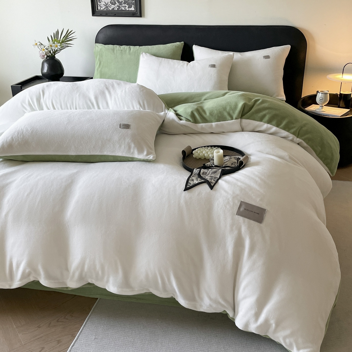 91家纺网 家纺一手货源 找家纺 ab家纺 2025新款纯色高克重牛奶绒双拼单被套 米月白橄榄绿