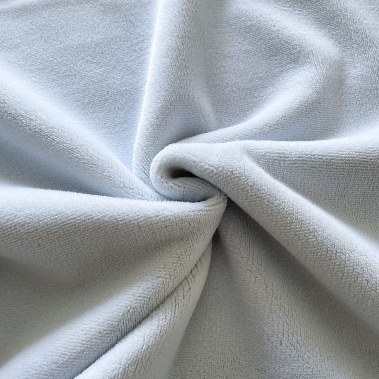 91家纺网 家纺一手货源 找家纺 ab家纺 2025新款纯色高克重牛奶绒双拼单被套 天空蓝柠檬黄