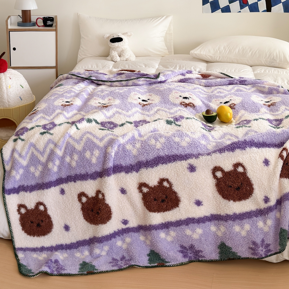 91家纺网 家纺一手货源 找家纺 舒隅家纺 2025新款A类卡通休闲半边绒三角针毛毯 森系萌宠-紫