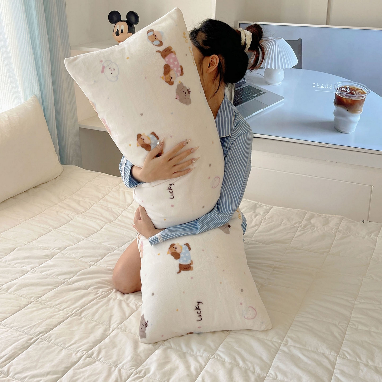 六巷胡同 2025新款INS博主可爱风A类200g牛奶绒长条大抱枕 抱枕-腊肠狗联盟