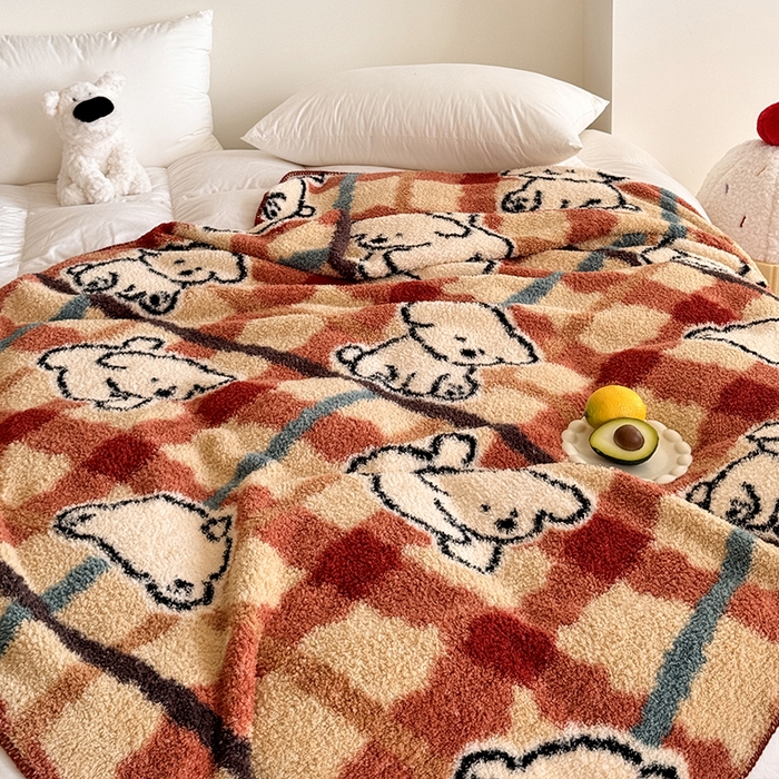 91家纺网 家纺一手货源 找家纺 舒隅家纺 2025新款A类卡通休闲半边绒三角针毛毯 线条小狗-红