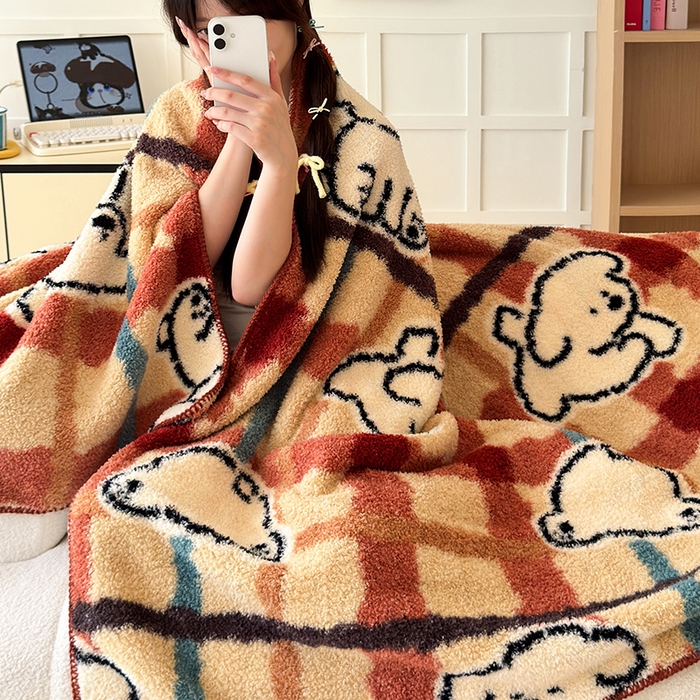 91家纺网 家纺一手货源 找家纺 舒隅家纺 2025新款A类卡通休闲半边绒三角针毛毯 线条小狗-红