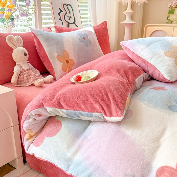 91家纺网 家纺一手货源 找家纺 九诺家纺 2025秋冬新款牛奶绒床单四件套【圆角吊边花边床单】 花海