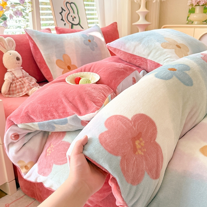 91家纺网 家纺一手货源 找家纺 九诺家纺 2025秋冬新款牛奶绒床单四件套【圆角吊边花边床单】 花海