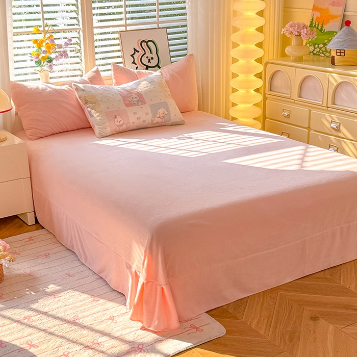 91家纺网 家纺一手货源 找家纺 九诺家纺 2025秋冬新款牛奶绒床单四件套【圆角吊边花边床单】 萌宠之家