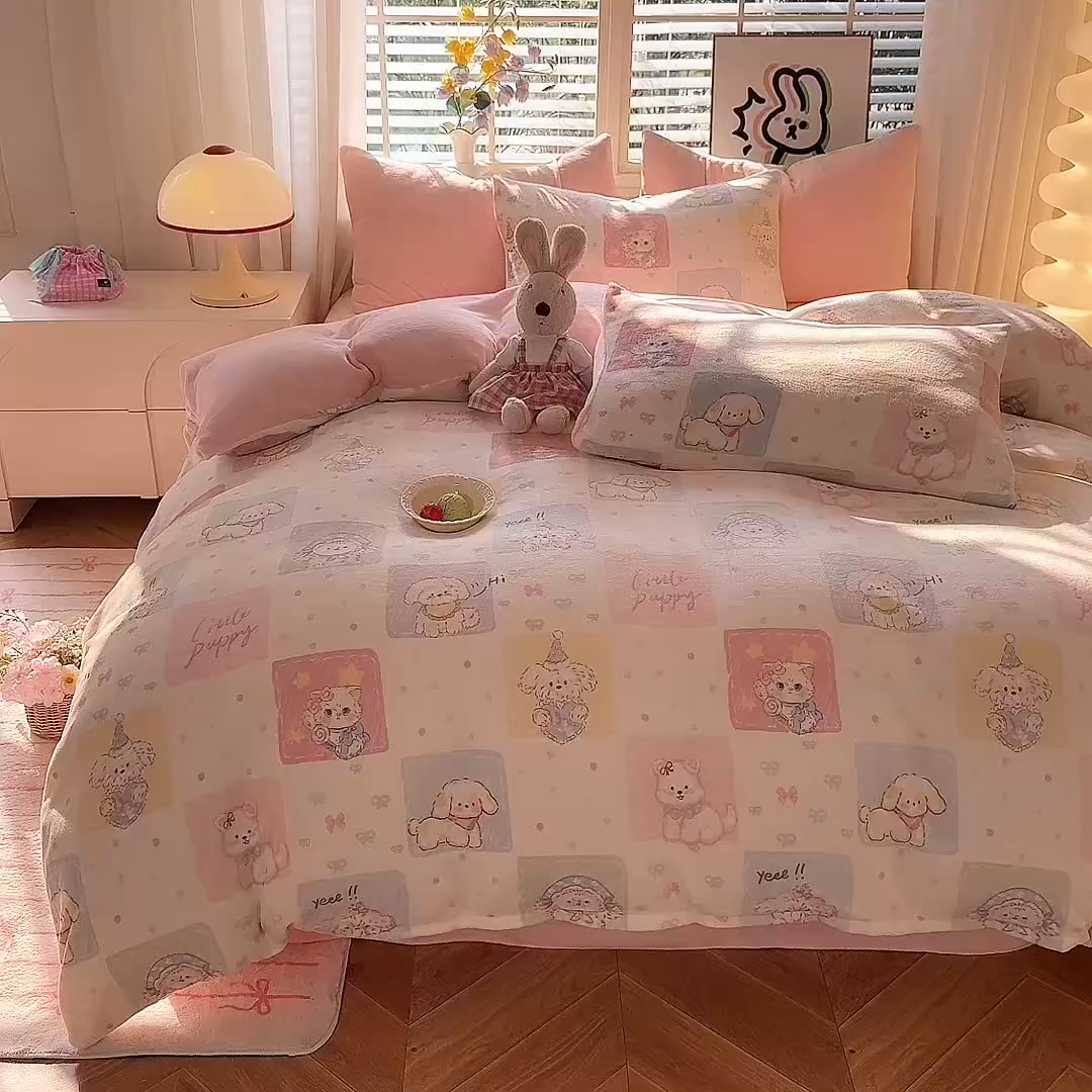 91家纺网 家纺一手货源 找家纺 九诺家纺 2025秋冬新款牛奶绒床单四件套【圆角吊边花边床单】 萌宠之家