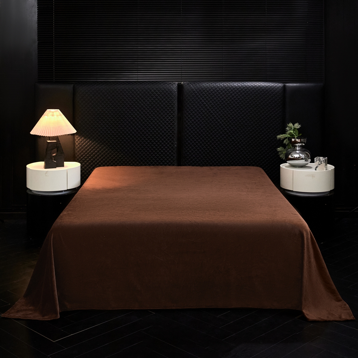 91家纺网 家纺一手货源 找家纺 （总）控价 2025新款 床盖款240克全消光A类数码印花牛奶绒四件套-卡仑