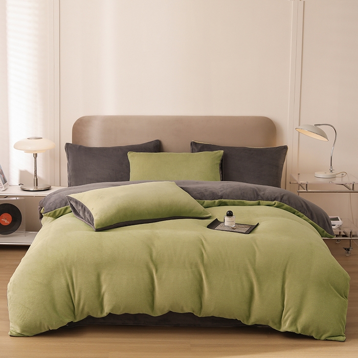 91家纺网 家纺一手货源 找家纺 （总）大元 2025新款A类高克重素色双拼牛奶绒四件套