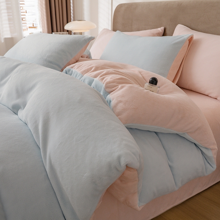 91家纺网 家纺一手货源 找家纺 （总）大元 2025新款A类高克重素色双拼牛奶绒四件套