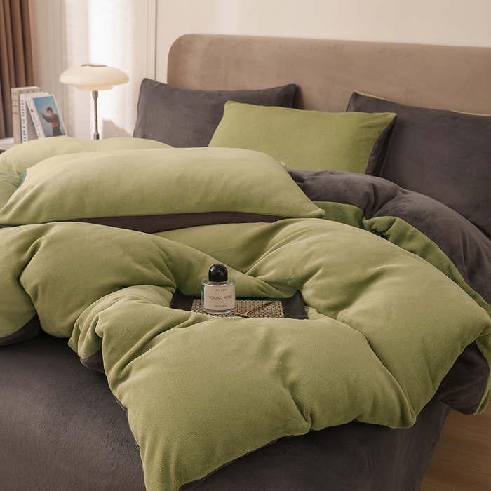 91家纺网 家纺一手货源 找家纺 （总）大元 2025新款A类高克重素色双拼牛奶绒四件套