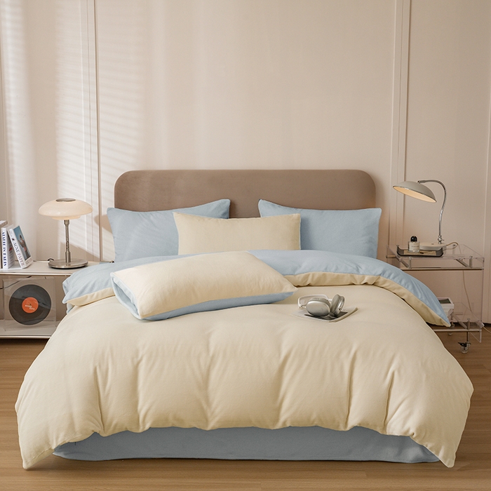 91家纺网 家纺一手货源 找家纺 大元 2025新款A类高克重素色双拼牛奶绒四件套 米白-浅蓝