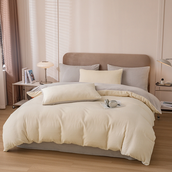 91家纺网 家纺一手货源 找家纺 大元 2025新款A类高克重素色双拼牛奶绒四件套 米白-米灰