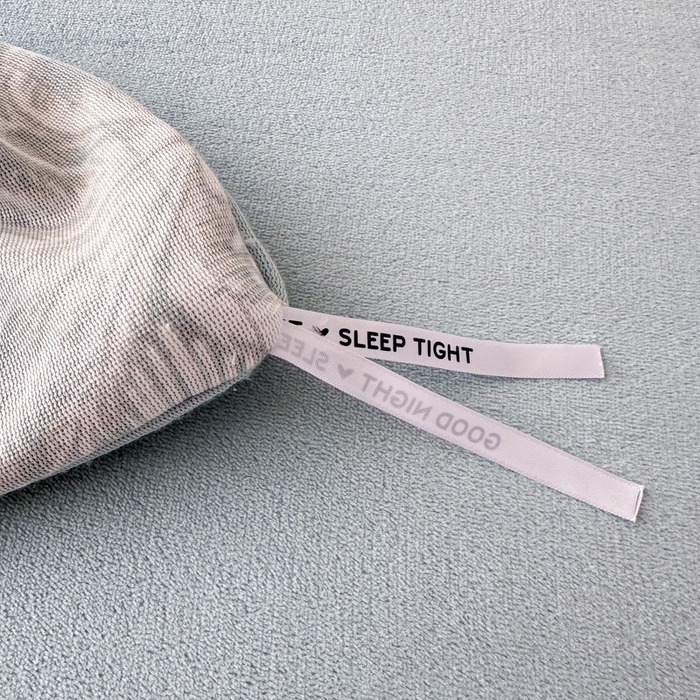 91家纺网 家纺一手货源 找家纺 懒猫家纺 2025新款包边款雕花牛奶绒四件套 清风徐来