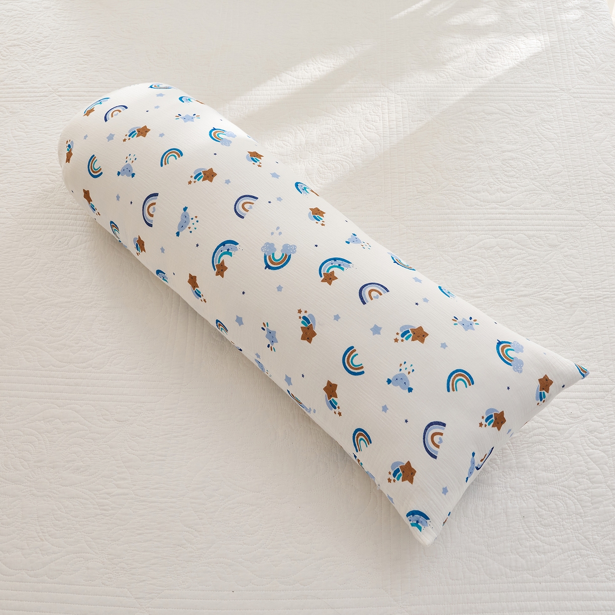 91家纺网 家纺一手货源 找家纺 乐可 2025新款亲肤柔软全棉纯棉纱布抱枕 全棉纱布抱枕-BB1星星彩虹蓝