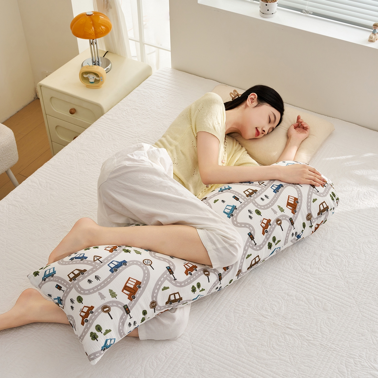 91家纺网 家纺一手货源 找家纺 乐可 2025新款亲肤柔软全棉纯棉纱布抱枕 全棉纱布抱枕-BB1飘移