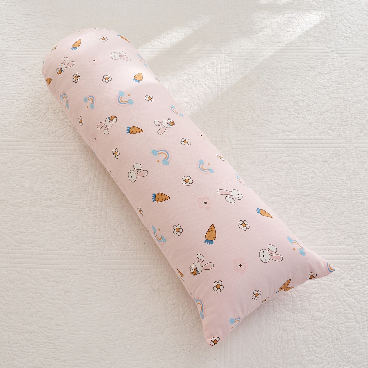 91家纺网 家纺一手货源 找家纺 乐可 2025新款全棉纯棉双层纱抱枕 全棉双层纱抱枕-BC1萝卜兔粉