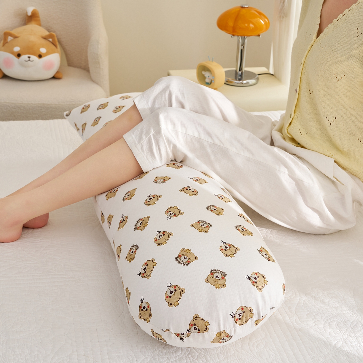 91家纺网 家纺一手货源 找家纺 乐可 2025新款全棉纯棉双层纱抱枕 全棉双层纱抱枕-BC1小熊王子白