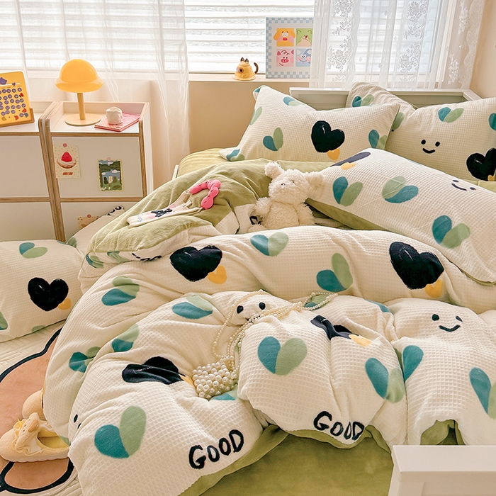 91家纺网 家纺一手货源 找家纺 （总）懒猫家纺 2025新款印花牛奶绒雕花四件套