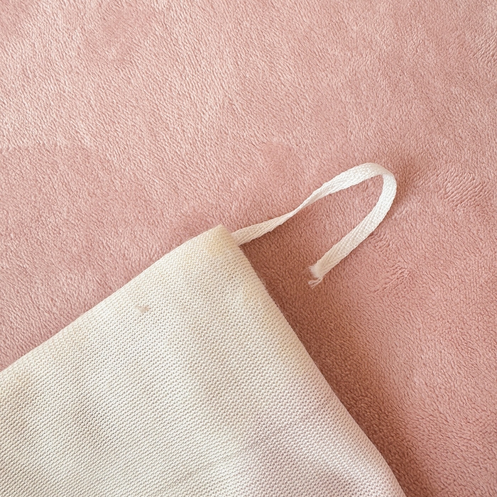 91家纺网 家纺一手货源 找家纺 懒猫家纺 2025新款印花牛奶绒雕花四件套 恋恋花语