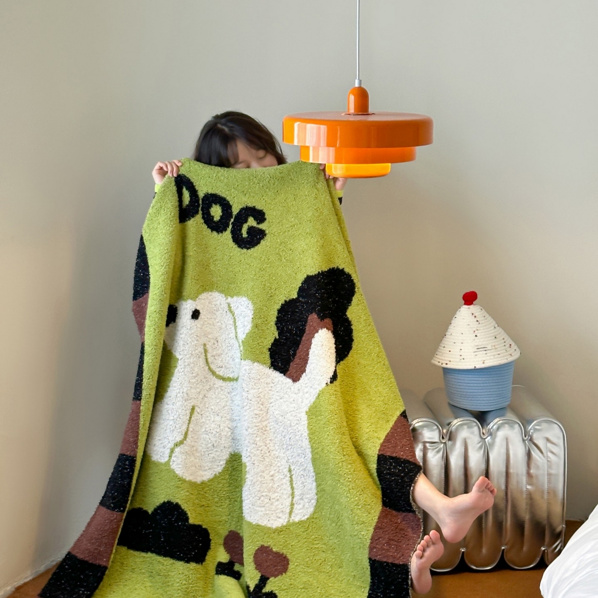 91家纺网 家纺一手货源 找家纺 觅糖家纺 2025新款卡通半边绒毛毯毯子系列 漫步小狗