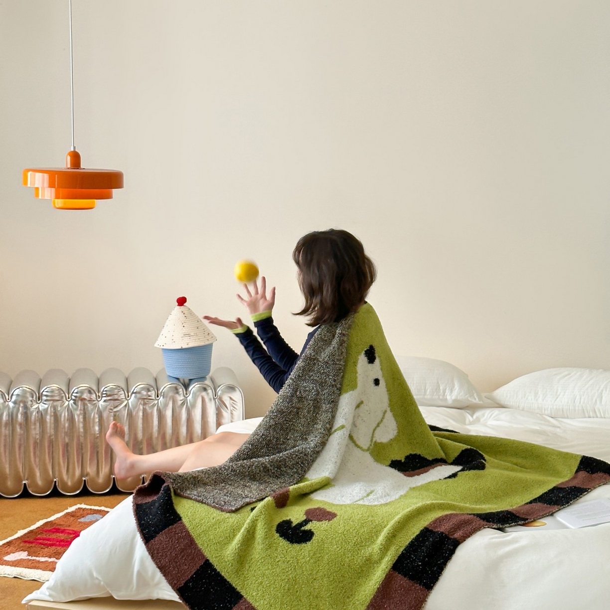 91家纺网 家纺一手货源 找家纺 觅糖家纺 2025新款卡通半边绒毛毯毯子系列 漫步小狗