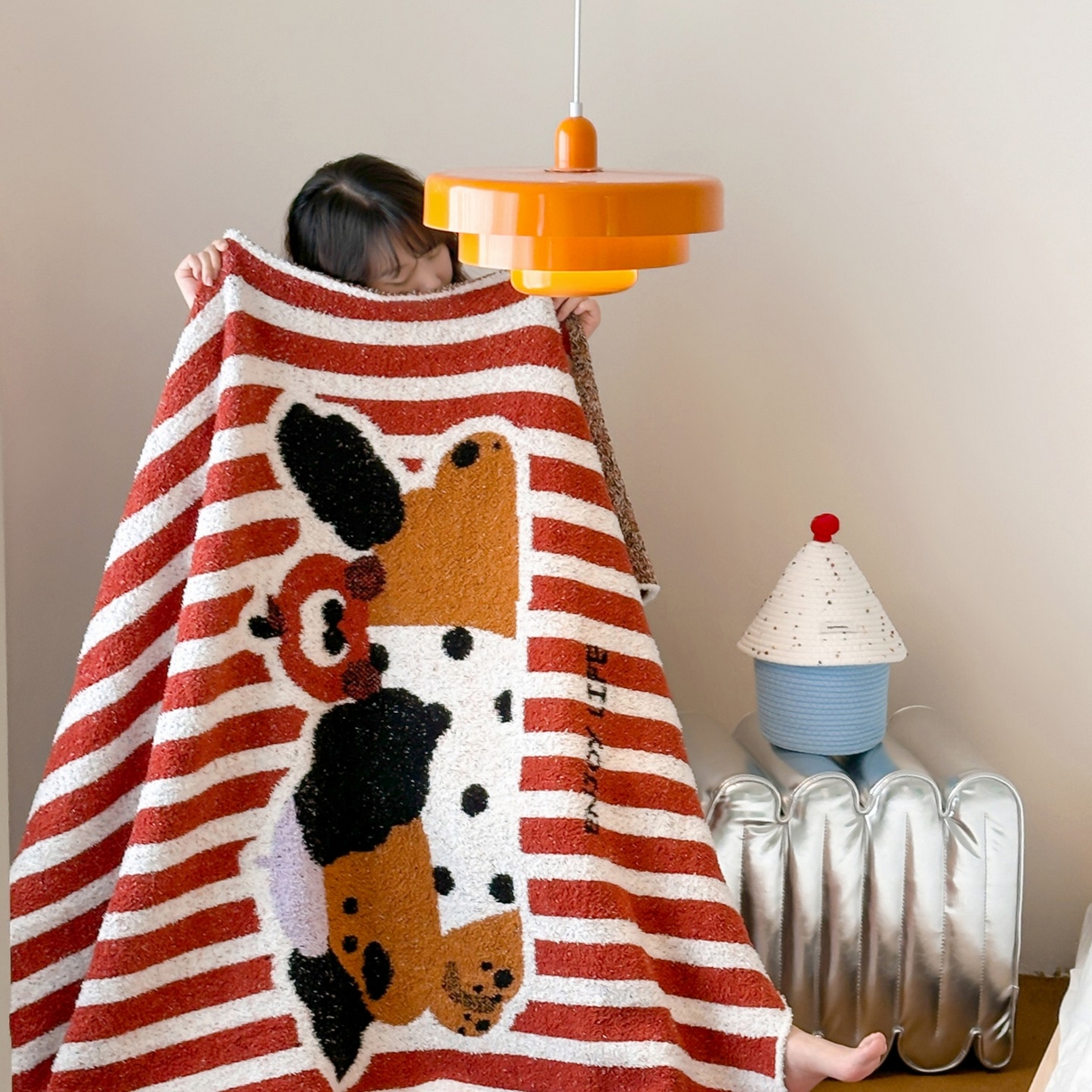 91家纺网 家纺一手货源 找家纺 觅糖家纺 2025新款卡通半边绒毛毯毯子系列 条纹小狗