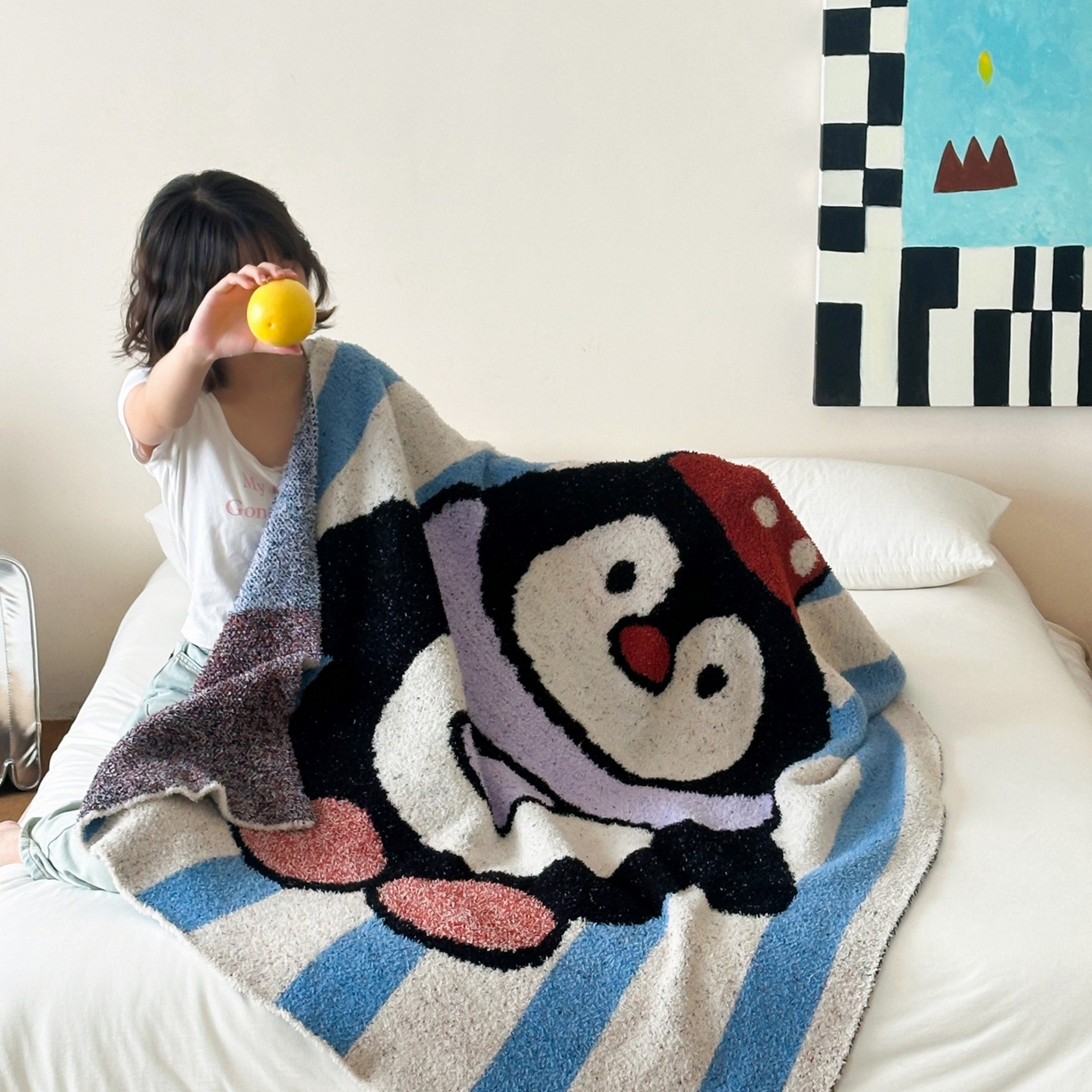 觅糖家纺 2025新款卡通半边绒毛毯毯子系列 快乐企鹅